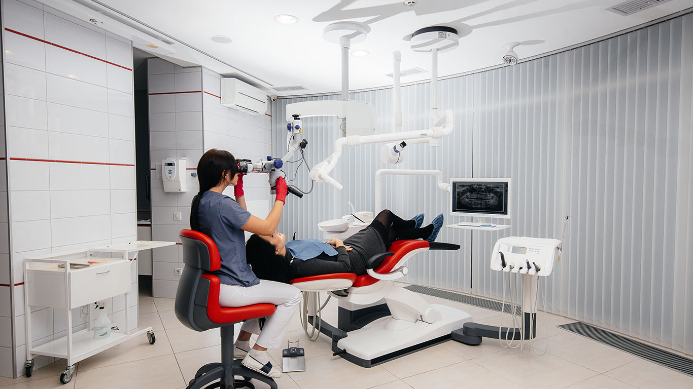 Essential Tips for a Healthy Smile: Advice from Pure Snow Dental Clinic